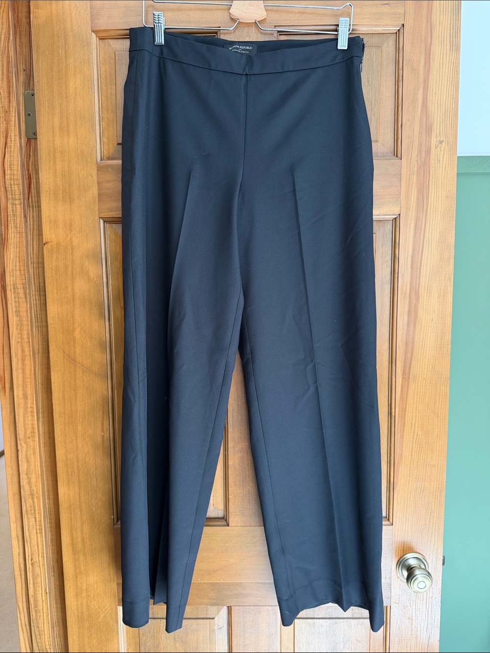 Banana Republic - sculpted stretch black slacks